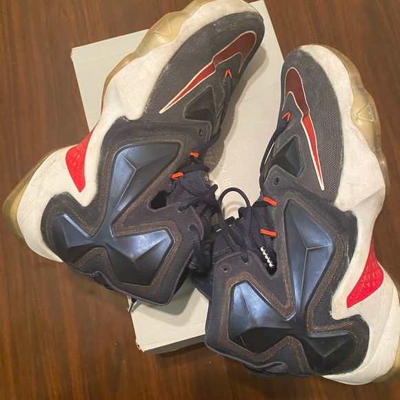Lebron 13 USA - Picture 1 of 5